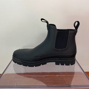 Everlane chelsea rain boots black size 9